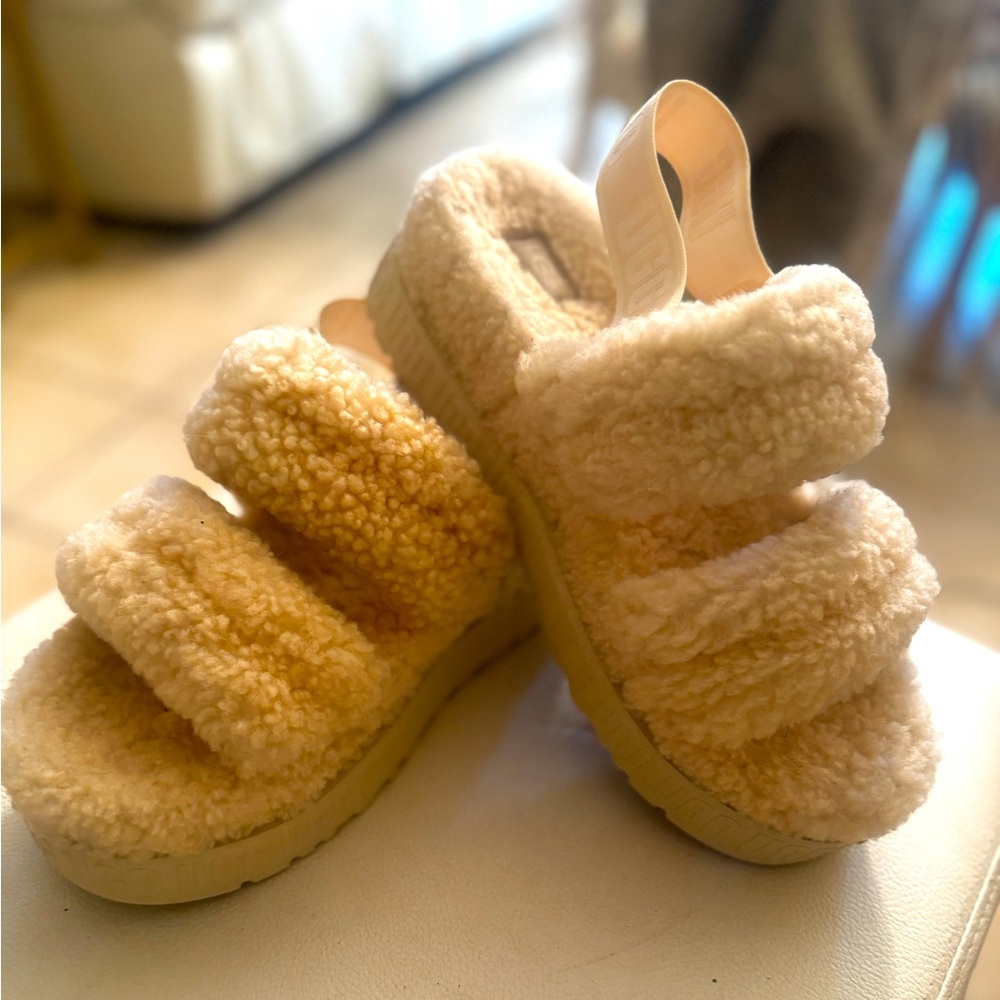 Ugg Sandals, cream